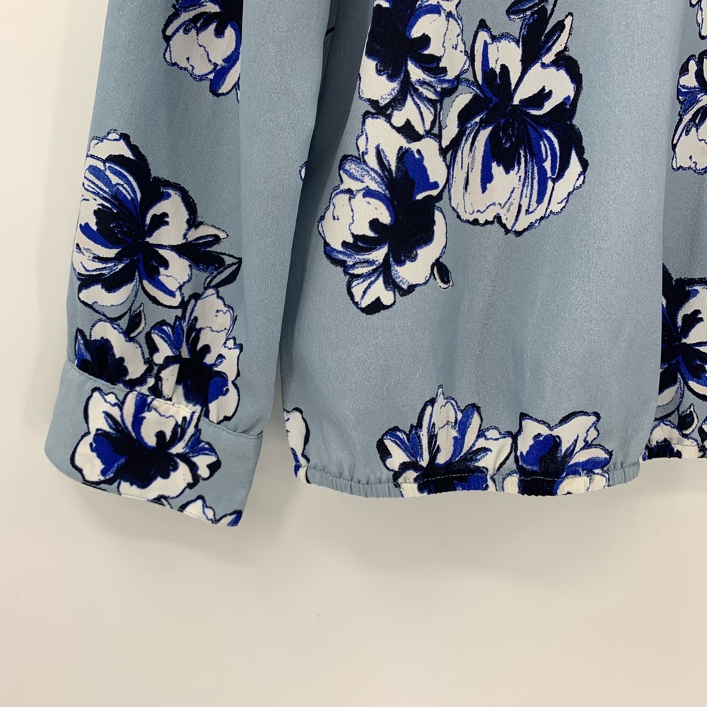 Ann Taylor Blouse Blue Floral Long Sleeve Shirt - Picture 3 of 6